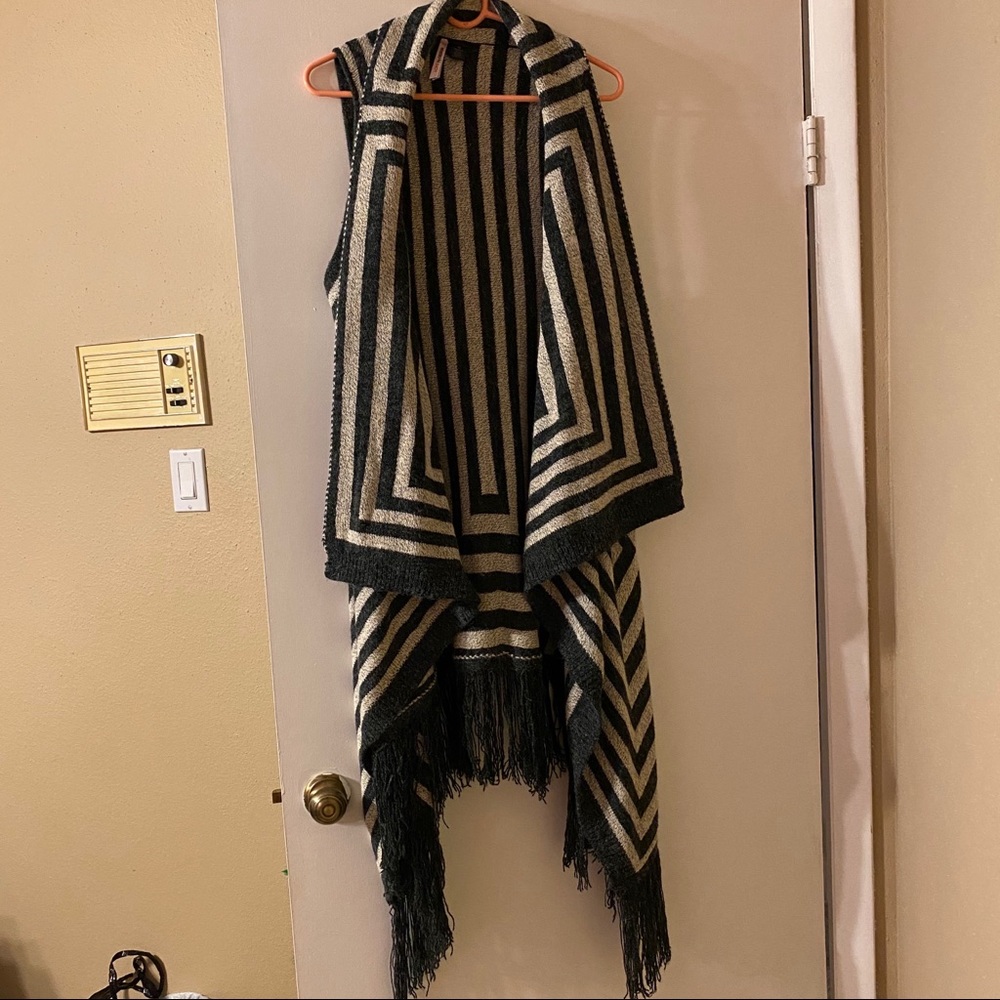 Sleeveless Cardigan L